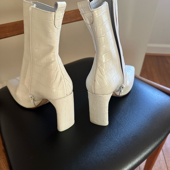White Croc-Embossed Leather Ankle Boots - Picture 4 of 7